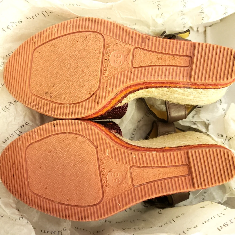 Betty Muller Red Espadrilles Wedges 6 NWOT